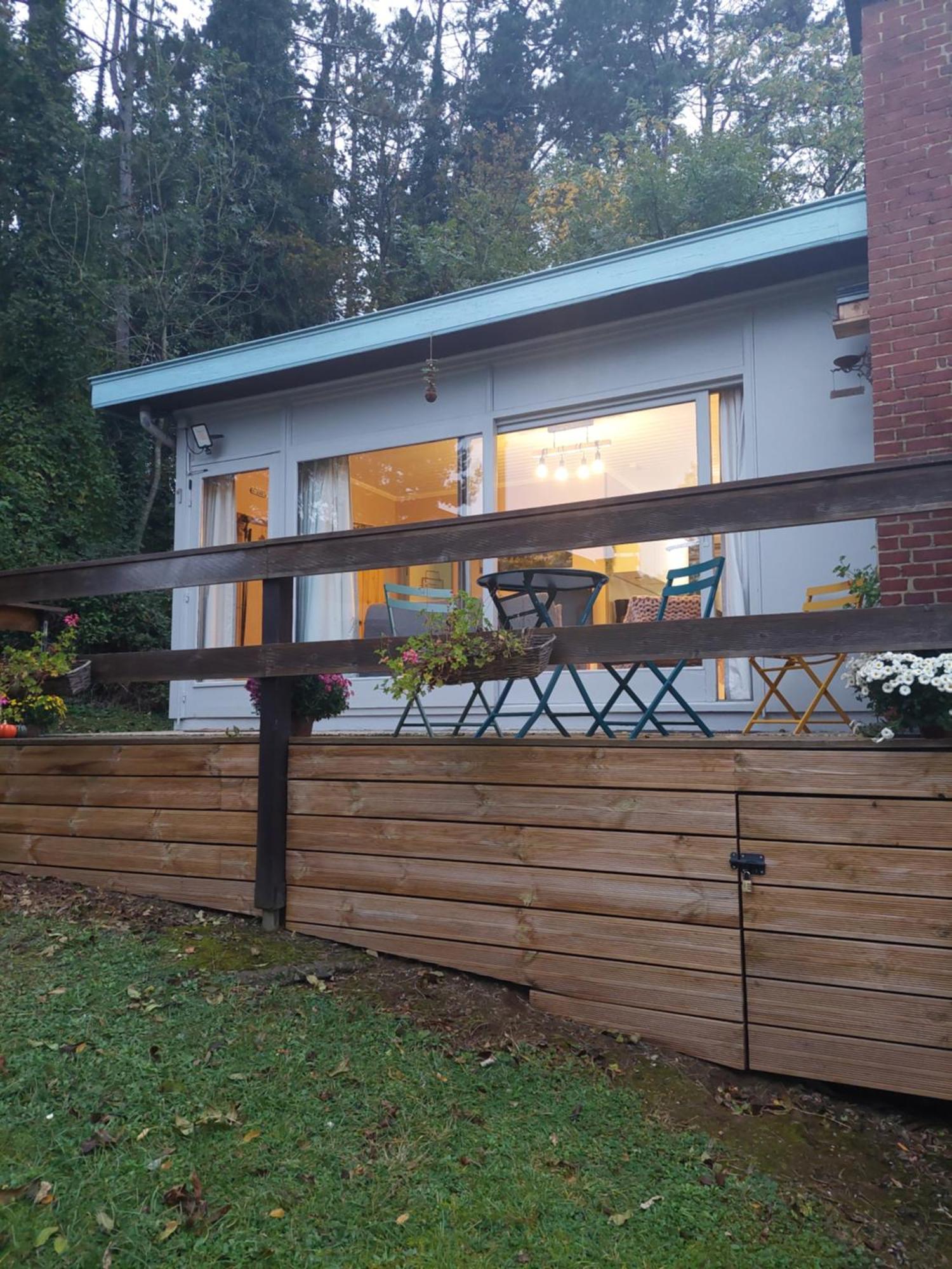 Le Petit Chalet - Bungalow Waulsort 外观 照片
