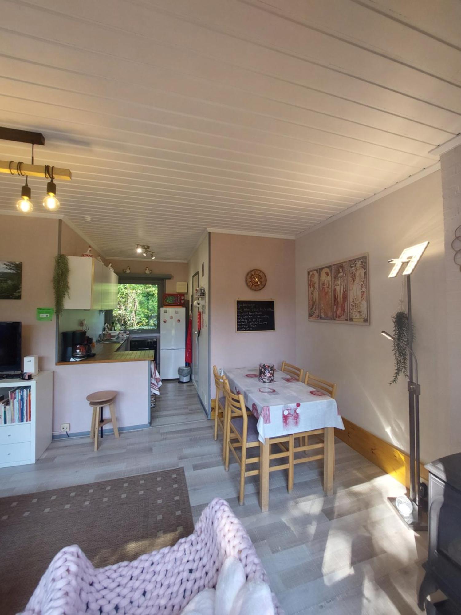 Le Petit Chalet - Bungalow Waulsort 外观 照片