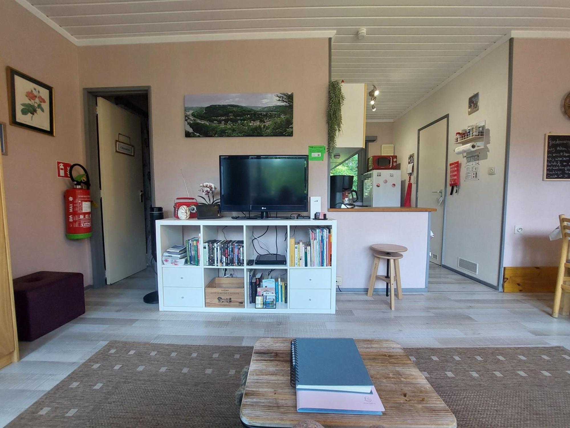 Le Petit Chalet - Bungalow Waulsort 外观 照片