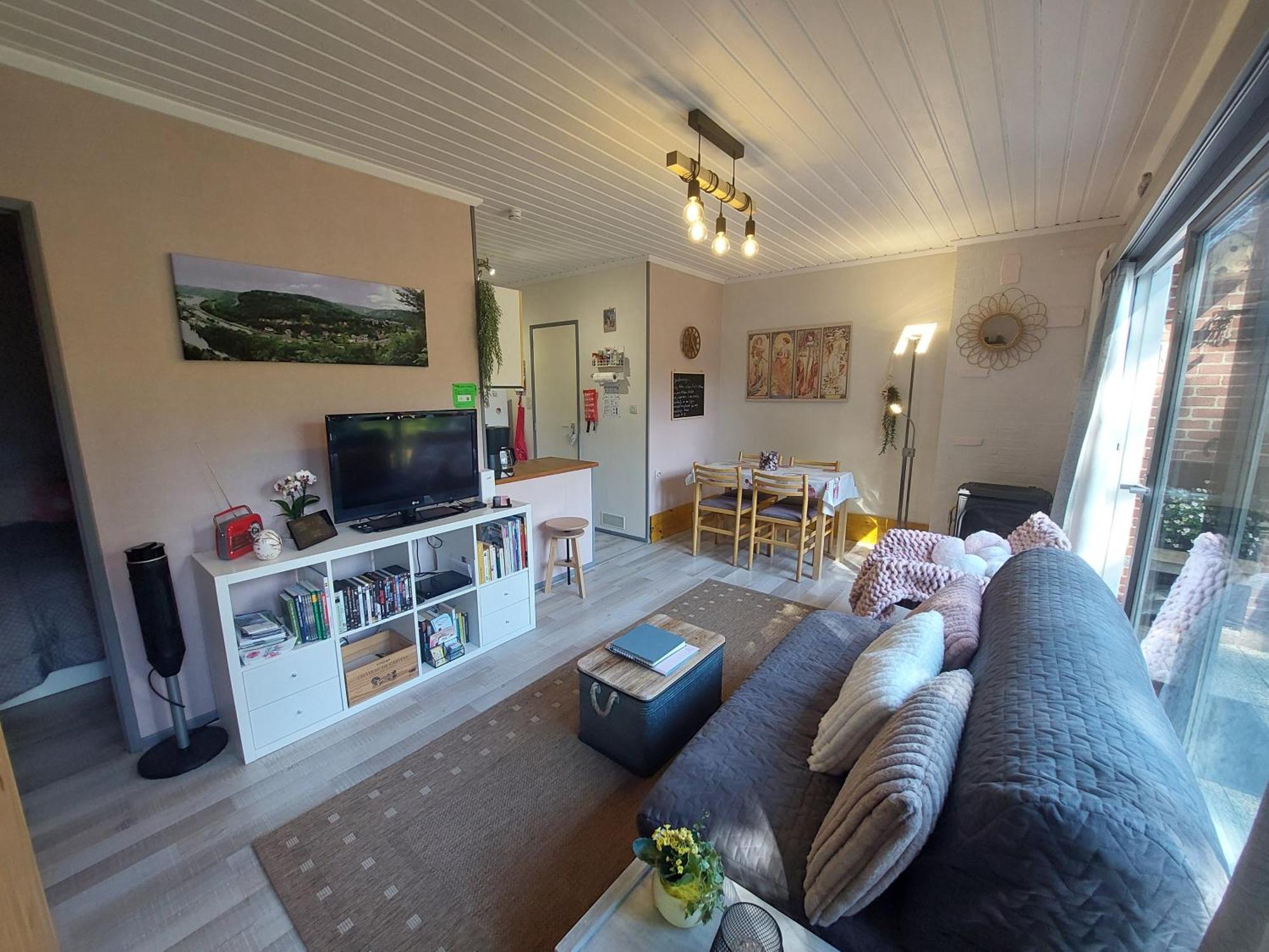 Le Petit Chalet - Bungalow Waulsort 外观 照片